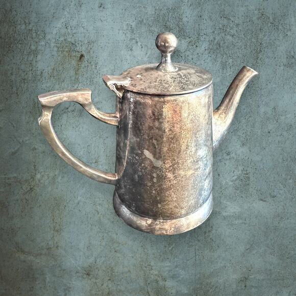 Vintage Restoration Hardware Hotel Creamer Silver Plated Display Kitchen Coffee - Picture 7 of 7